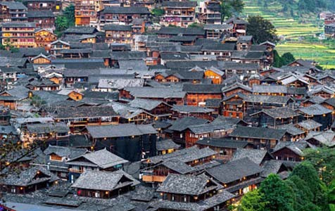 西宁6种常见的外墙仿石漆施工工艺！